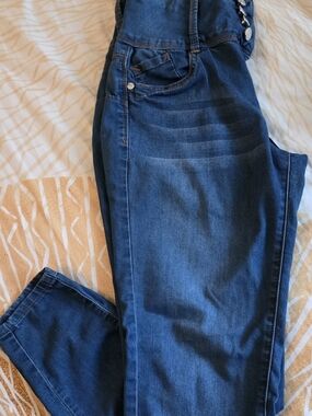Classic High-Rise Women’s Jeans in Dark Blue